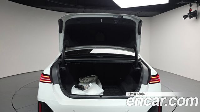 BMW 5 Series (G60) 520i M Sport 2025 — фото 20