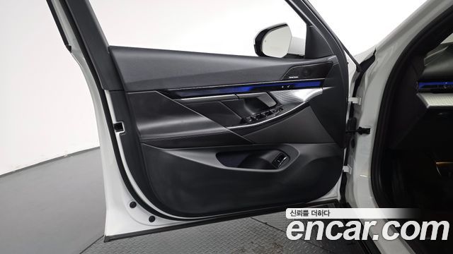 BMW 5 Series (G60) 520i M Sport 2025 — фото 31