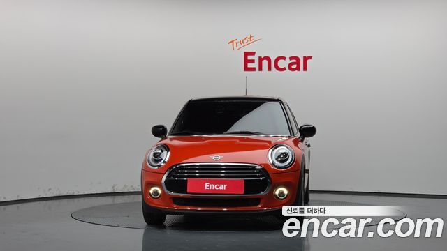 MINI Cooper 5Door Standard 3rd 2020 — фото 3