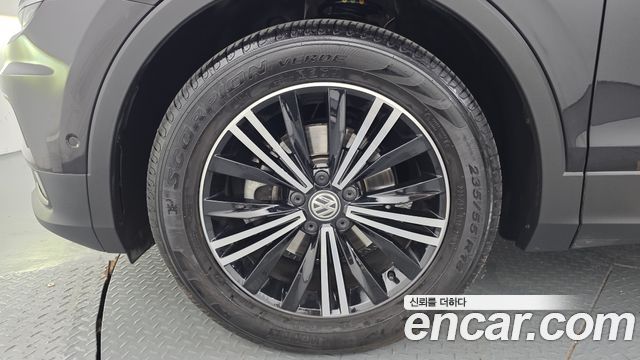 Volkswagen Tiguan (II) 2.0 TDI Prestige 2020 — фото 5