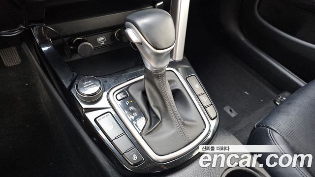Kia Seltos Diesel 1.6 2WD Trendy 2020 — фото 9