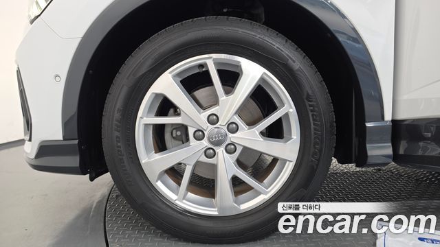 Audi Q3 (F3) 35 TDI Sportback 2020 — фото 5