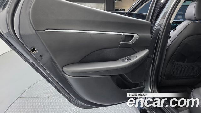 Hyundai Sonata The Edge (DN8) 2.0 Premium 2024 — фото 25