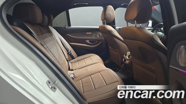 Mercedes-Benz E-Class (W213) E350 4MATIC Exclusive 2023 — фото 11
