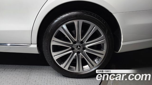 Mercedes-Benz E-Class (W213) E350 4MATIC Exclusive 2023 — фото 21