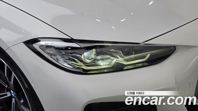 BMW 4 Series (G22) 420i M Sport Coupe 2021 — фото 22