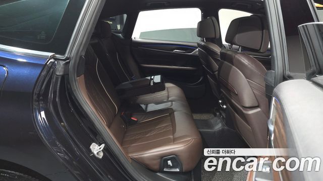 BMW 6 Series GT (G32) 620d xDrive M Sport 2020 — фото 12