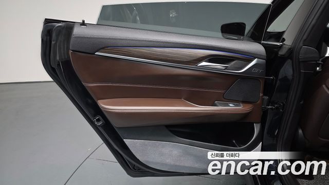 BMW 6 Series GT (G32) 620d xDrive M Sport 2020 — фото 25