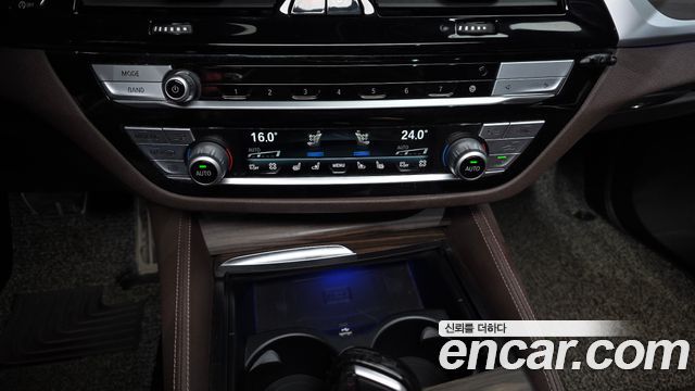 BMW 6 Series GT (G32) 620d xDrive M Sport 2020 — фото 34