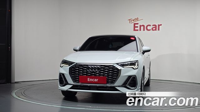 Audi Q3 (F3) 35 TDI Premium Sportback 2023 — фото 3