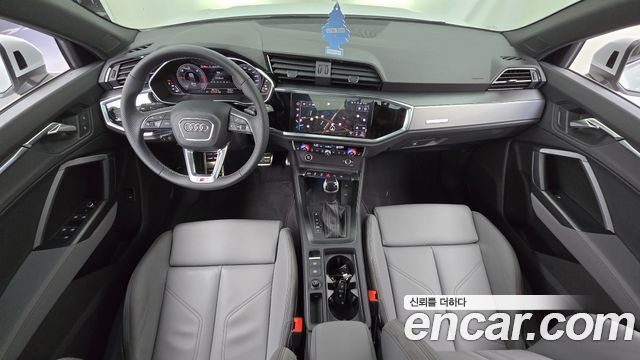 Audi Q3 (F3) 35 TDI Premium Sportback 2023 — фото 7