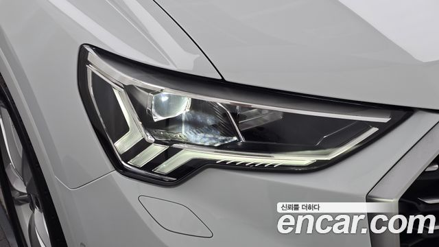 Audi Q3 (F3) 35 TDI Premium Sportback 2023 — фото 22