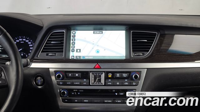 Genesis G80 3.3 GDI AWD Prestige 2018 — фото 18
