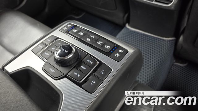 Genesis G80 3.3 GDI AWD Prestige 2018 — фото 23