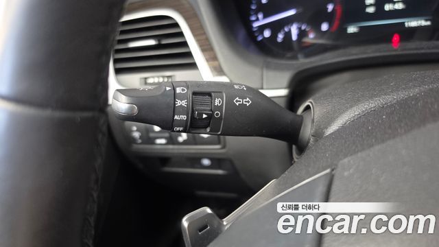 Genesis G80 3.3 GDI AWD Prestige 2018 — фото 34
