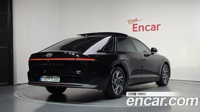 Hyundai Grandeur (GN7) 2,5 Gasoline 2WD Premium 2026 — фото 2