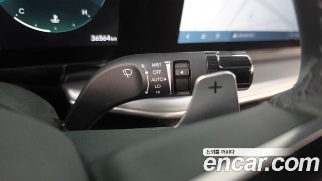 Hyundai Grandeur (GN7) 2,5 Gasoline 2WD Premium 2026 — фото 28