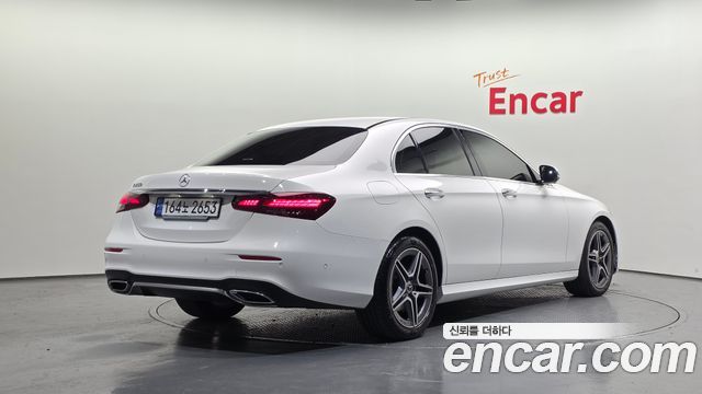 Mercedes-Benz E-Class (W213) E250 AMG Line 2023 — фото 2