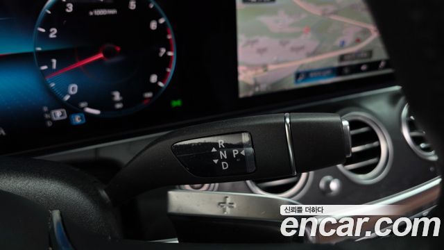 Mercedes-Benz E-Class (W213) E250 AMG Line 2023 — фото 9