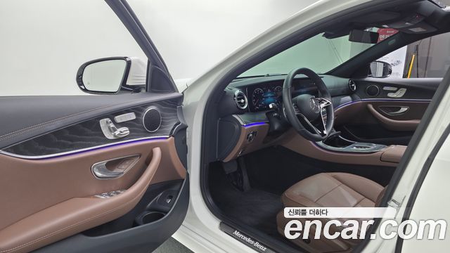 Mercedes-Benz E-Class (W213) E250 AMG Line 2023 — фото 10