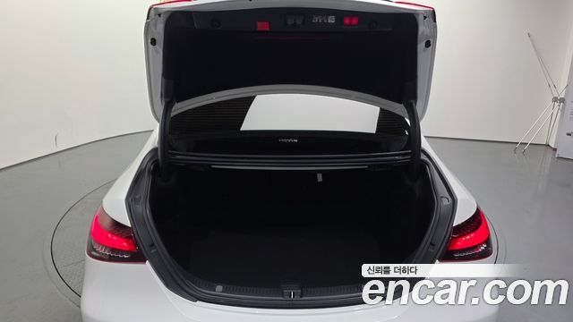 Mercedes-Benz E-Class (W213) E250 AMG Line 2023 — фото 20