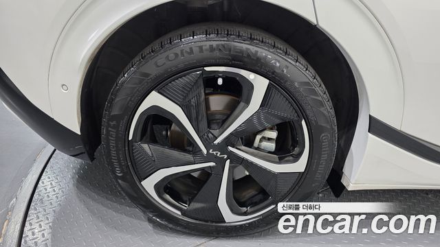 Kia EV6 Long Range 4WD GT Line 2024 — фото 5
