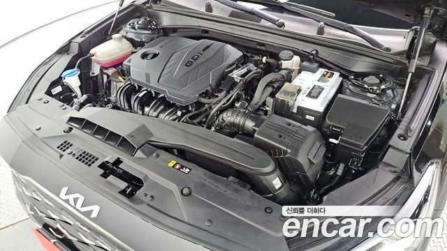 Kia K8 2.5 Gasoline 2WD Signature 2023 — фото 6