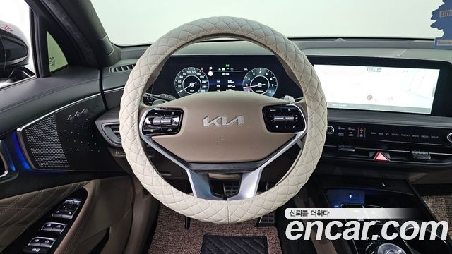 Kia K8 2.5 Gasoline 2WD Signature 2023 — фото 13