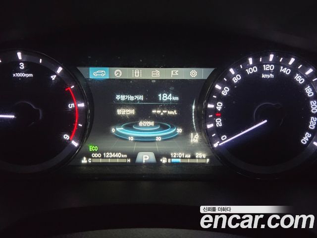 KG Mobility (SsangYong) Rexton Sports Khan Diesel 2.2 4WD Professional X (5-Link) 2019 — фото 8