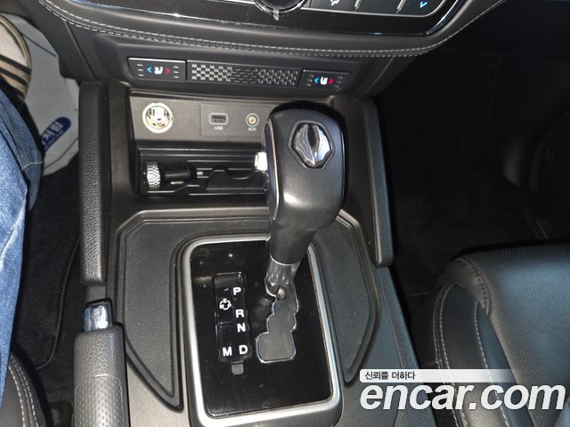 KG Mobility (SsangYong) Rexton Sports Khan Diesel 2.2 4WD Professional X (5-Link) 2019 — фото 9