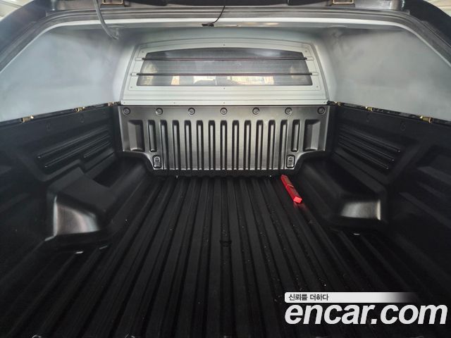 KG Mobility (SsangYong) Rexton Sports Khan Diesel 2.2 4WD Professional X (5-Link) 2019 — фото 18