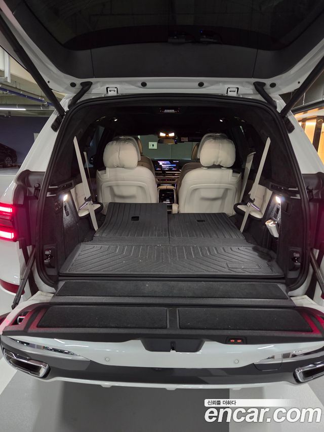 BMW X7 (G07) xDrive 40i M Sport 6STR 2024 — фото 6