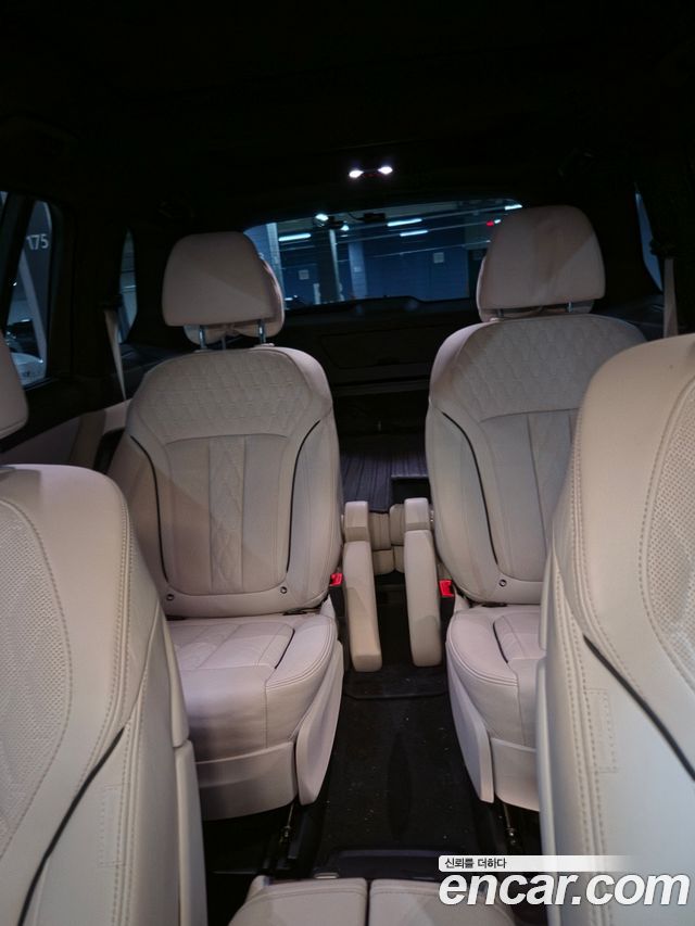 BMW X7 (G07) xDrive 40i M Sport 6STR 2024 — фото 8