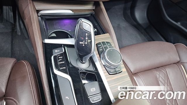BMW 5 Series (G30) 520d Luxury Plus 2020 — фото 9
