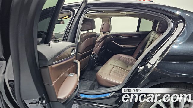 BMW 5 Series (G30) 520d Luxury Plus 2020 — фото 11