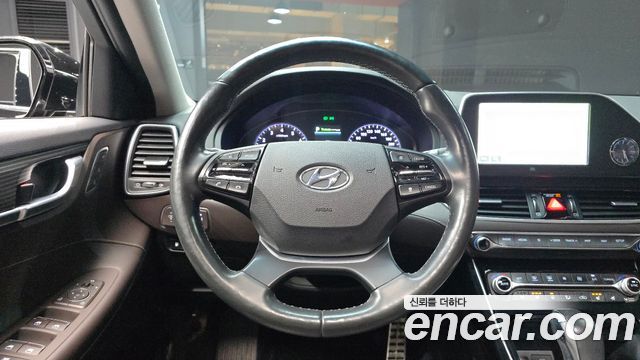 Hyundai Grandeur (IG) 3.0 LPi Exclusive (Rental Car) 2019 — фото 13