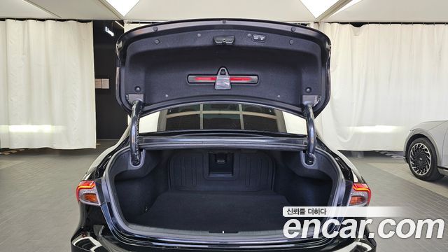 Hyundai Grandeur (IG) 2.5 Premium 2023 — фото 24