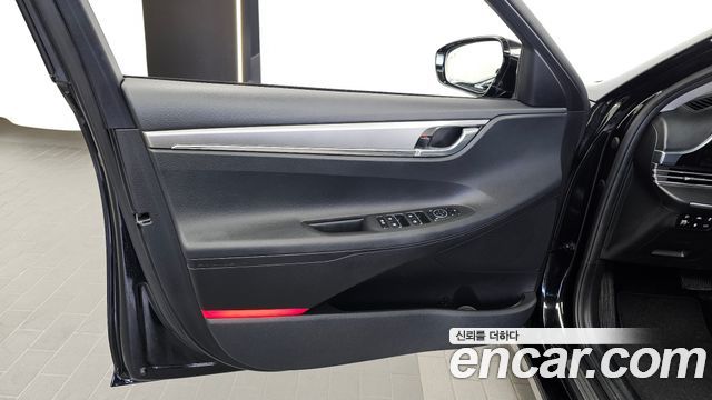 Hyundai Grandeur (IG) 2.5 Premium 2023 — фото 30
