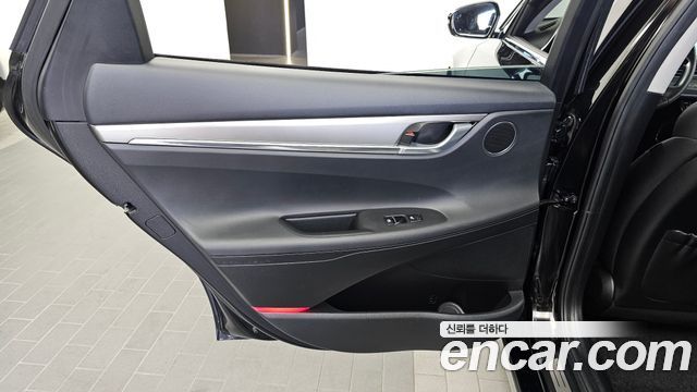 Hyundai Grandeur (IG) 2.5 Premium 2023 — фото 31