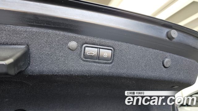Hyundai Grandeur (IG) 2.5 Premium 2023 — фото 35