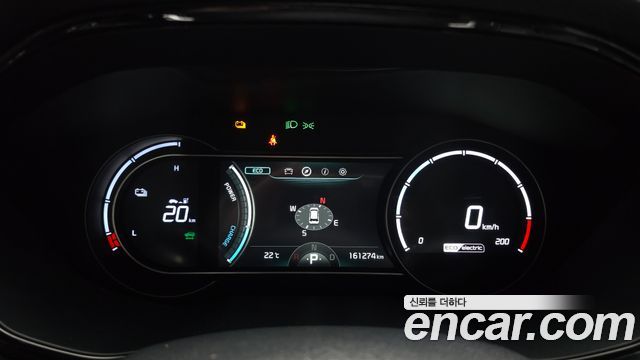 Kia Niro Plus Air 2023 — фото 8