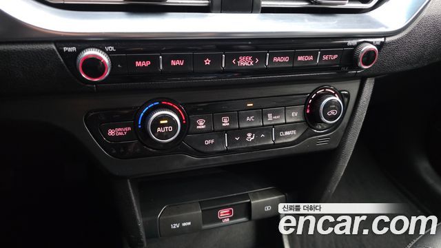 Kia Niro Plus Air 2023 — фото 20