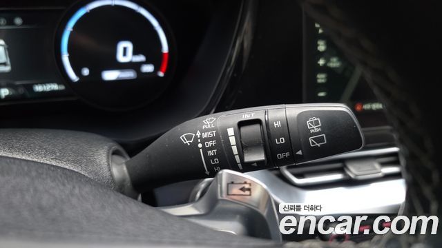 Kia Niro Plus Air 2023 — фото 36