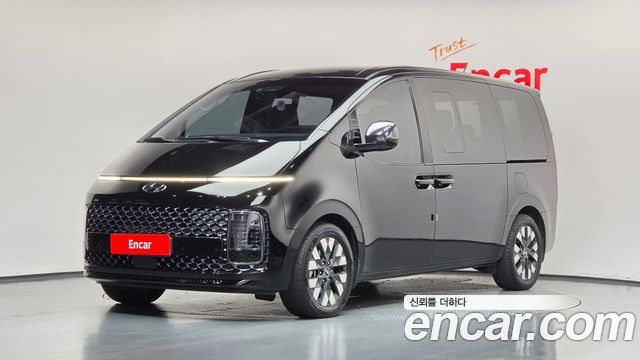 Hyundai Staria L3.5 Lounge 7-Seater Inspiration 2022 — фото 1
