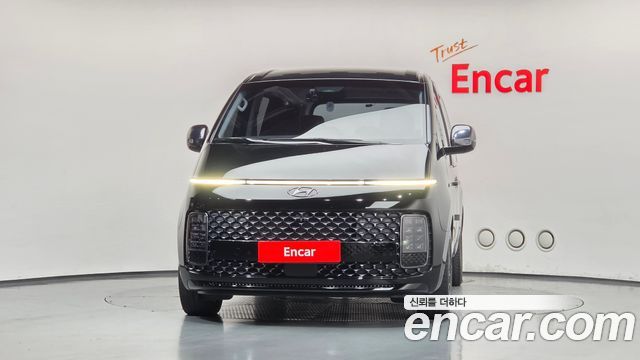 Hyundai Staria L3.5 Lounge 7-Seater Inspiration 2022 — фото 3