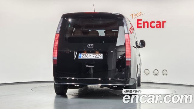 Hyundai Staria L3.5 Lounge 7-Seater Inspiration 2022 — фото 4