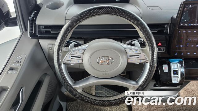 Hyundai Staria L3.5 Lounge 7-Seater Inspiration 2022 — фото 13