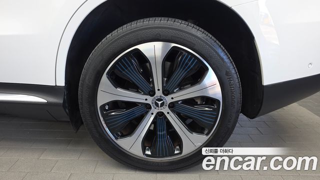 Mercedes-Benz EQC (N293) EQC400 4MATIC Premium 2020 — фото 27