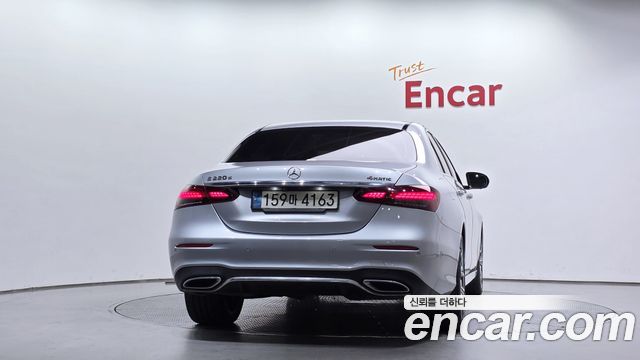 Mercedes-Benz E-Class (W213) E220d 4MATIC AMG Line 2021 — фото 4