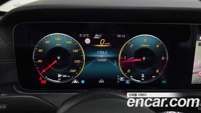 Mercedes-Benz E-Class (W213) E220d 4MATIC AMG Line 2021 — фото 8